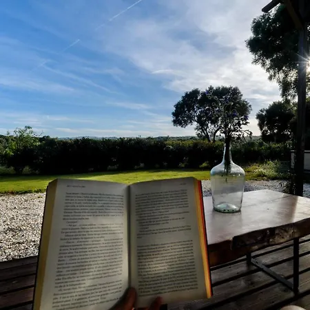 Airstream Oasis: Unique Retreat Near Andalucia's Beaches And Nature Haven! El Soto
