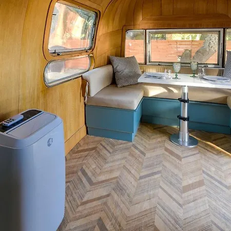 Airstream Oasis: Unique Retreat Near Andalucia's Beaches And Nature Haven!